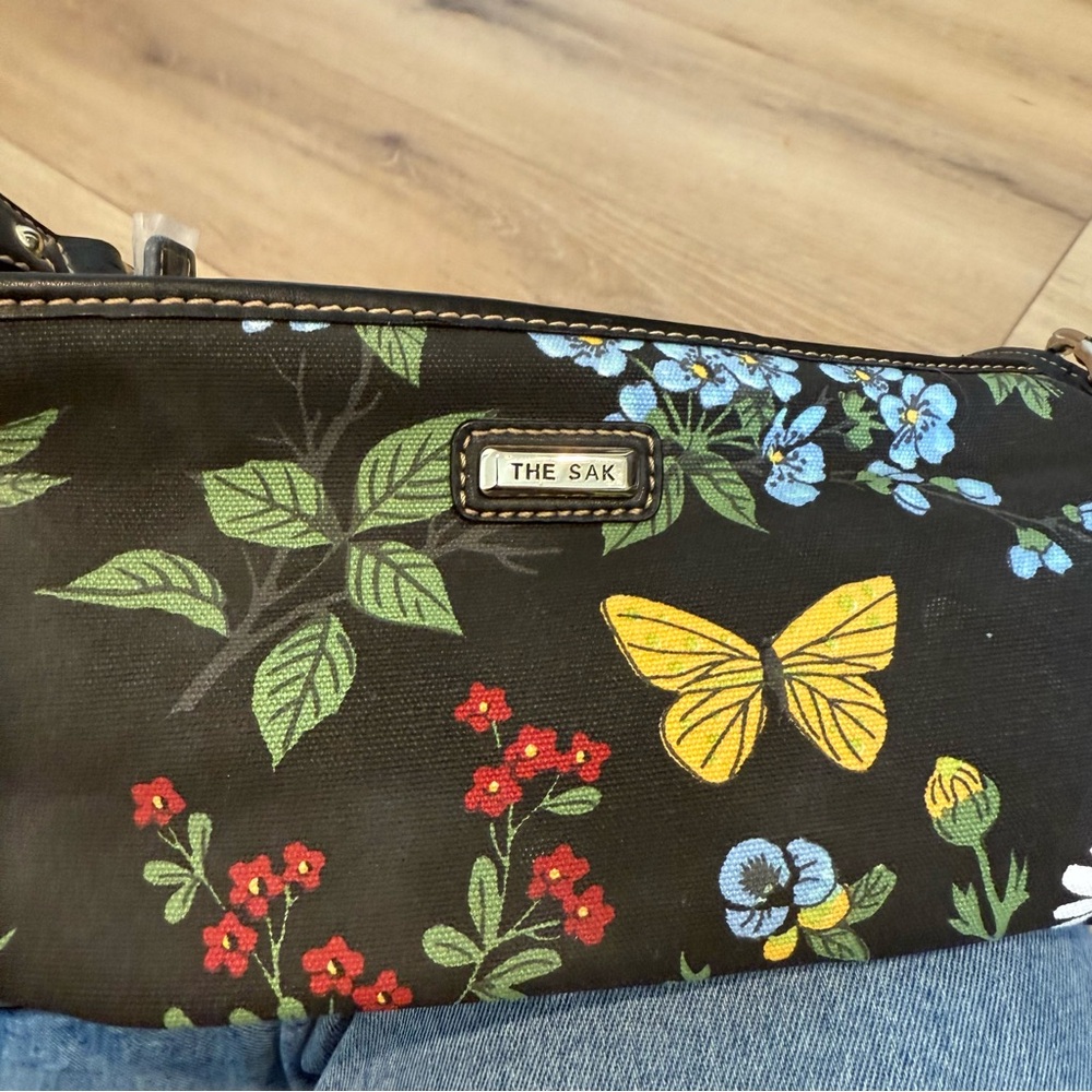 The Sak Floral Black Women's Shoulder Bag Y2K Butterfly Leather NWOT - Picture 11 of 12
